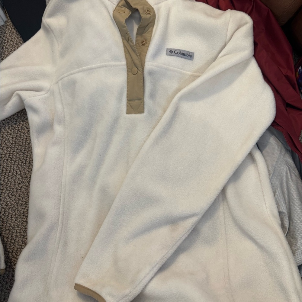 Columbia Cream Fleece Crewneck Sweater
